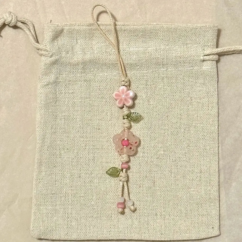 Kawaii Ceramic Beaded Phone Charm Strap – Star & Flower, Pastel Colors
