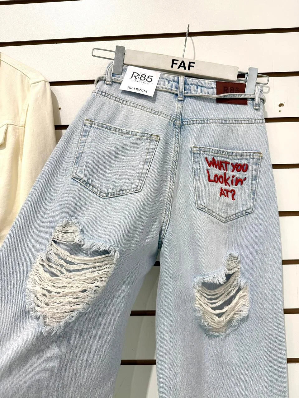 Women’s Retro Embroidered Ripped High-Waist Straight Jeans – Stretch Denim, Hip-Hop Style